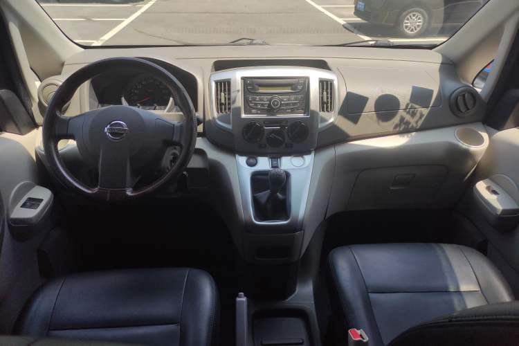 Used Nissan NV200 2016 Revised Version 1.6L Manual Luxury Edition Interior 1