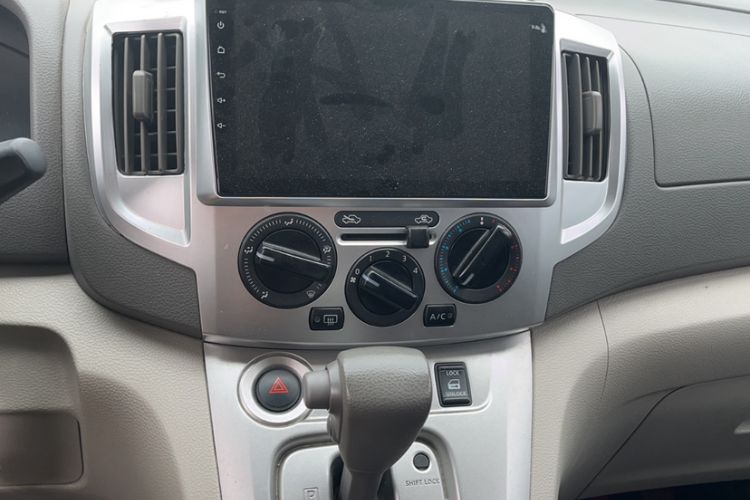 Used Nissan NV200 2016 1.6L CVT Deluxe Model Interior 2