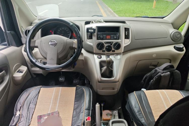 Used Nissan NV200 2016 Revised Version 1.6L Manual Luxury Edition Interior 2