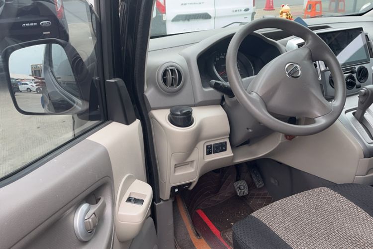 Used Nissan NV200 2016 1.6L CVT Deluxe Model Interior 3