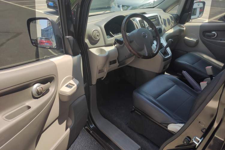 Used Nissan NV200 2016 Revised Version 1.6L Manual Luxury Edition Interior 5
