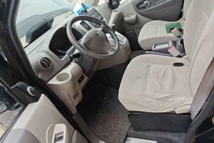 Used Nissan NV200 2016 Revised Version 1.6L CVT Deluxe Edition Left Front Seat