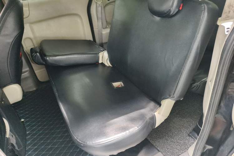 Used Nissan NV200 2016 1.6L Manual Zunya Model Left Rear Seat