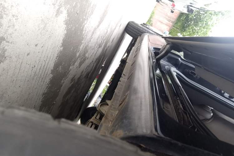 Used Nissan NV200 2016 1.6L CVT Luxury Model Left Side Sill