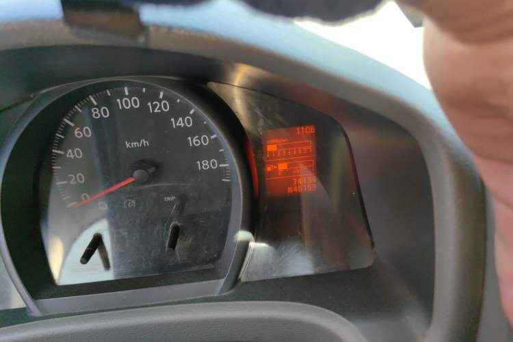 Used Nissan NV200 2016 1.6L Manual Zunya Model Odometer Close Up