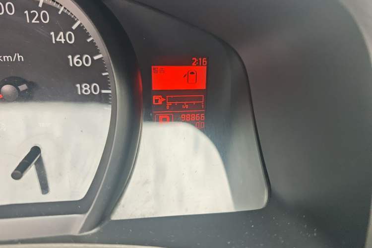 Used Nissan NV200 2016 1.6L CVT Deluxe Model Odometer Close Up