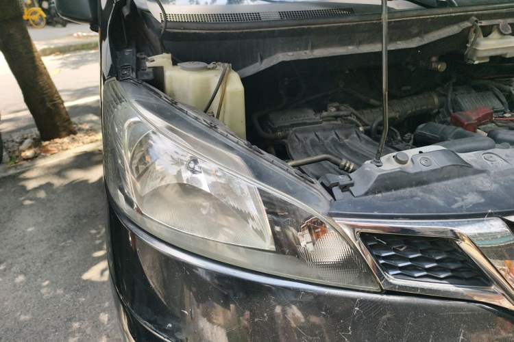 Used Nissan NV200 2016 1.6L Manual Zunya Model Right Front Headlight