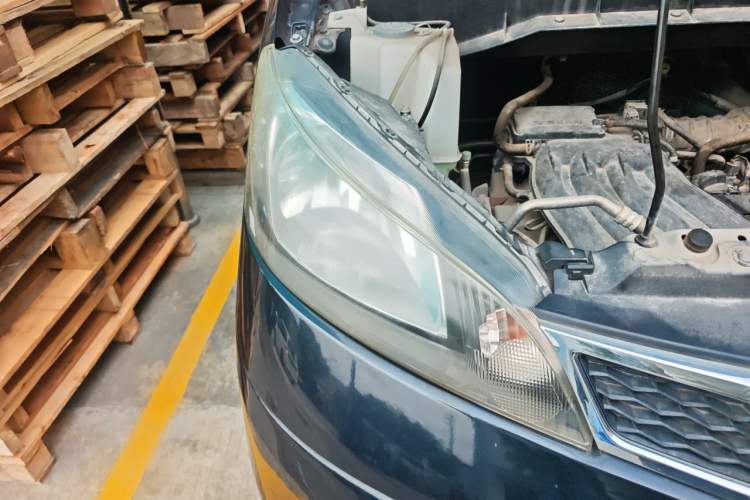 Used Nissan NV200 2016 Revised Version 1.6L Manual Luxury Edition Right Front Headlight