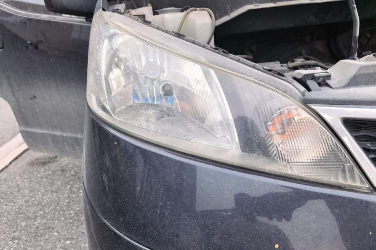 Used Nissan NV200 2016 Revised Version 1.6L Manual Luxury Edition Right Front Headlight