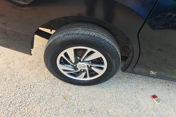 Used Nissan NV200 2016 Revised Version 1.6L CVT Deluxe Edition Right Rear Wheel Hub