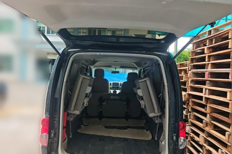 Used Nissan NV200 2016 Revised Version 1.6L Manual Luxury Edition Trunk