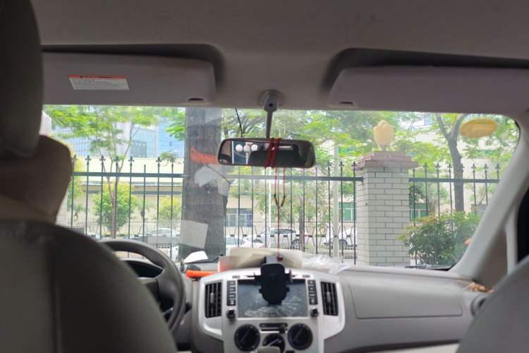 Used Nissan NV200 2016 1.6L CVT Luxury Model Headliner