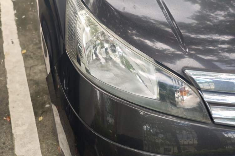 Used Nissan NV200 2016 1.6L CVT Luxury Model Right Front Headlight