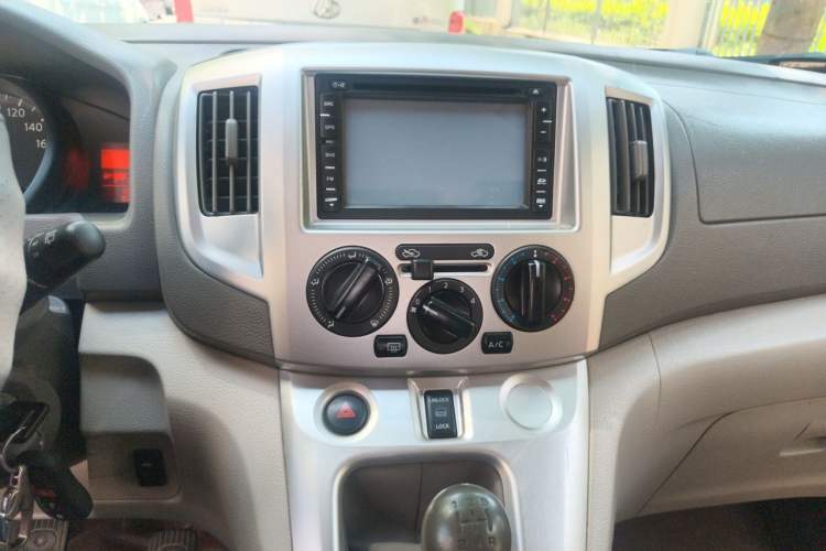 Used Nissan NV200 2016 Revised Version 1.6L Manual Luxury Edition Audio And AC Panel