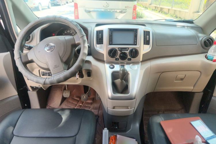 Used Nissan NV200 2016 Revised Version 1.6L Manual Luxury Edition Center Console