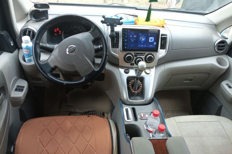 Used Nissan NV200 2016 1.6L Manual Luxury Model Center Console