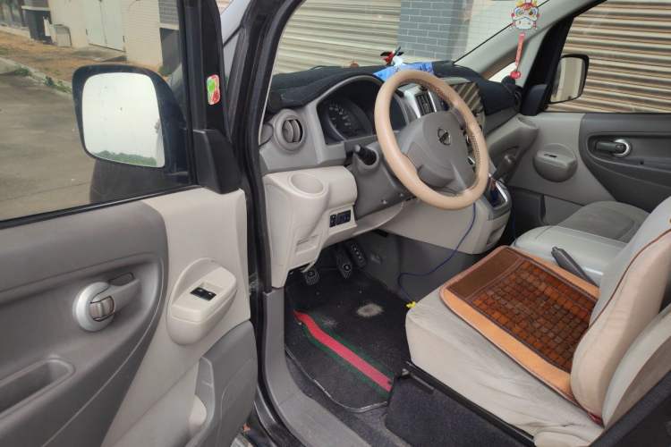 Used Nissan NV200 2016 Revised Version 1.6L Manual Luxury Edition Driver Seat