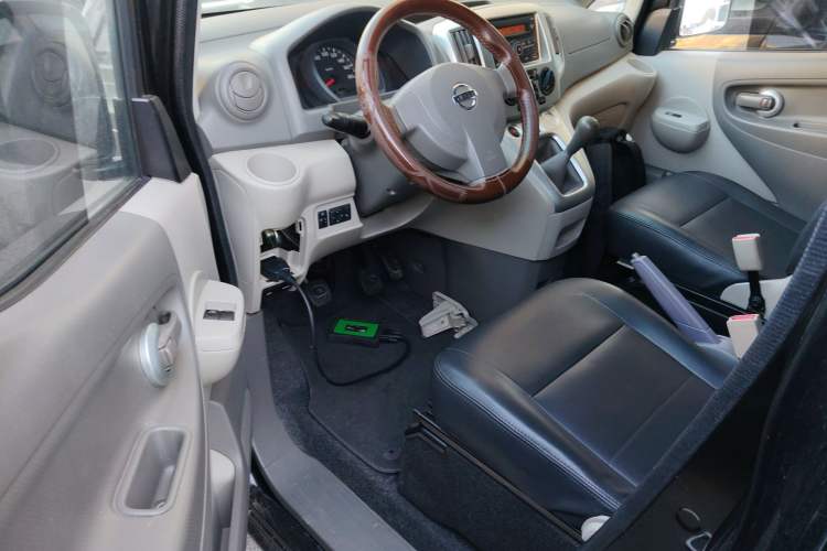 Used Nissan NV200 2016 Revised Version 1.6L Manual Luxury Edition Driver Seat