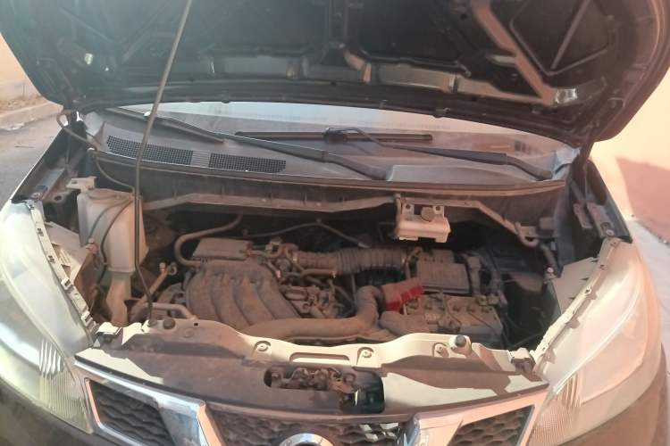 Used Nissan NV200 2016 1.6L CVT Luxury Model Engine Bay