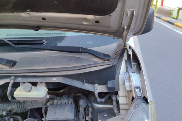 Used Nissan NV200 2016 1.6L CVT Luxury Model Engine Bay Left