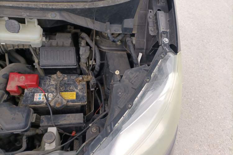 Used Nissan NV200 2016 Revised Version 1.6L CVT Luxury Edition Engine Bay Left