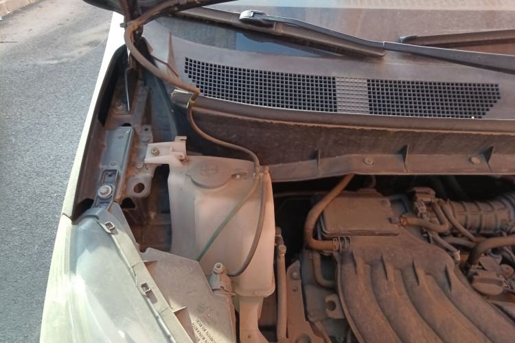 Used Nissan NV200 2016 1.6L CVT Luxury Model Engine Bay Right