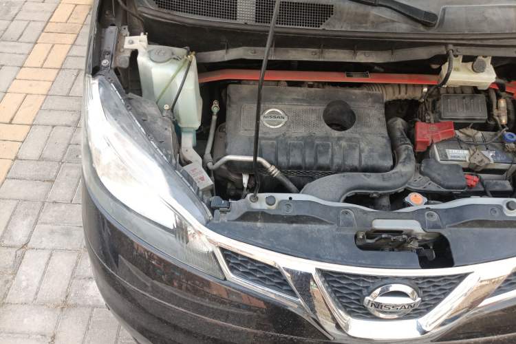 Used Nissan NV200 2016 1.6L Manual Luxury Model Engine Bay Right