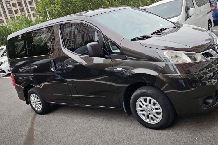 Used Nissan NV200 2016 Revised Version 1.6L Manual Luxury Edition Exterior 2