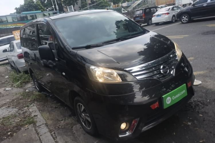 Used Nissan NV200 2016 Revised Version 1.6L CVT Luxury Edition Front Right 45 Deg
