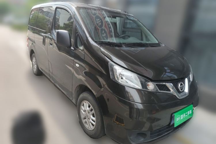Used Nissan NV200 2016 Revised Version 1.6L Manual Luxury Edition Front Right 45 Deg