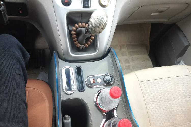Used Nissan NV200 2016 1.6L Manual Luxury Model Gear Lever
