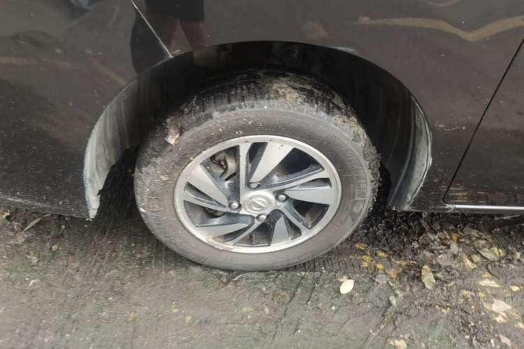 Used Nissan NV200 2016 Revised Version 1.6L CVT Luxury Edition Left Front Wheel Hub