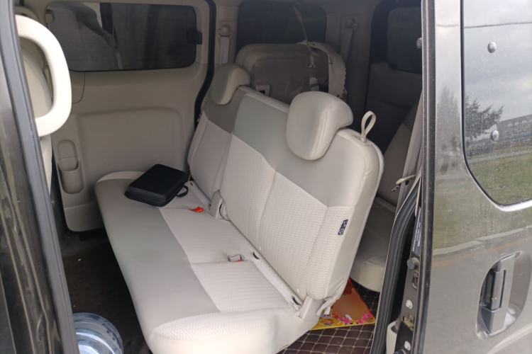 Used Nissan NV200 2016 Revised Version 1.6L CVT Luxury Edition Left Rear Seat
