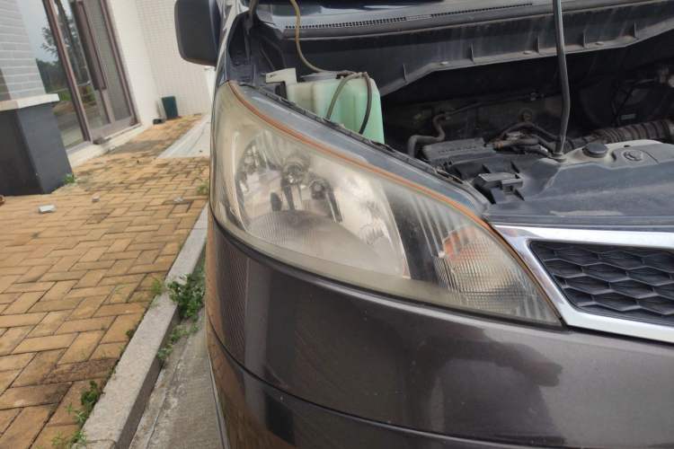 Used Nissan NV200 2016 Revised Version 1.6L Manual Luxury Edition Right Front Headlight