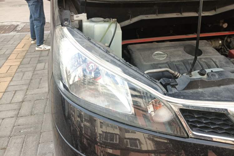 Used Nissan NV200 2016 1.6L Manual Luxury Model Right Front Headlight