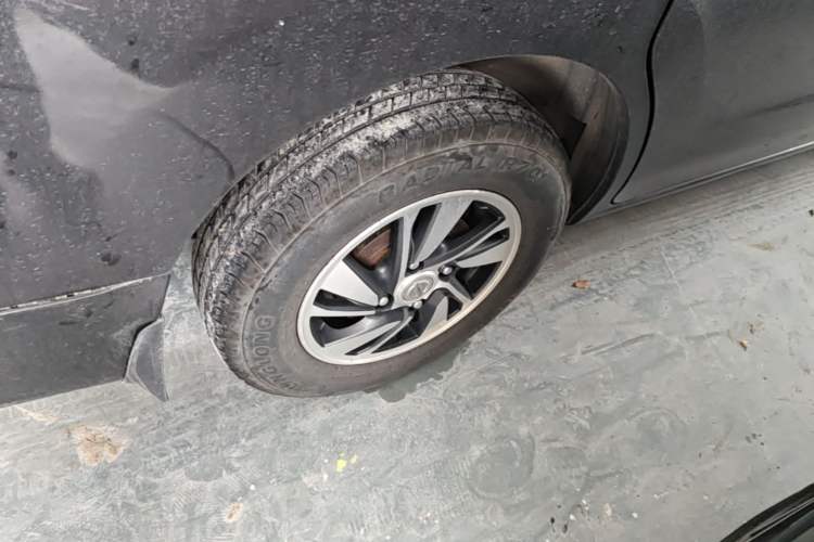 Used Nissan NV200 2016 Revised Version 1.6L CVT Luxury Edition Right Rear Wheel Hub