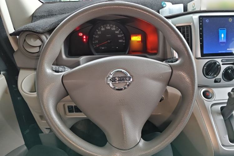 Used Nissan NV200 2016 Revised Version 1.6L CVT Luxury Edition Steering Wheel