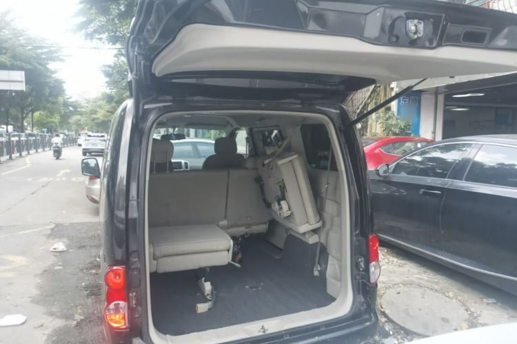 Used Nissan NV200 2016 Revised Version 1.6L CVT Luxury Edition Trunk