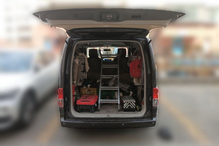 Used Nissan NV200 2016 1.6L Manual Luxury Model Trunk