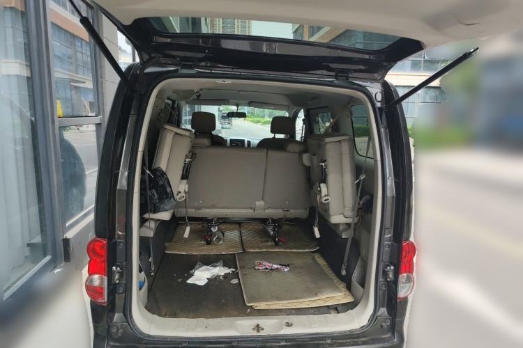 Used Nissan NV200 2016 Revised Version 1.6L Manual Luxury Edition Trunk