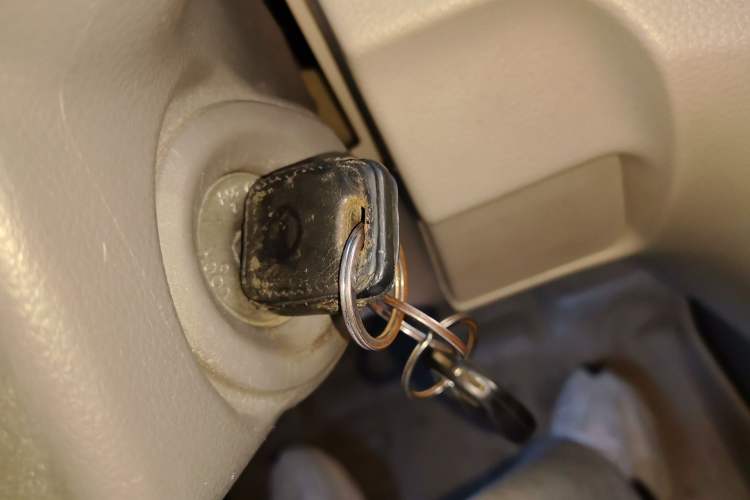 Used Nissan NV200 2016 1.6L CVT Luxury Model Vehicle Key