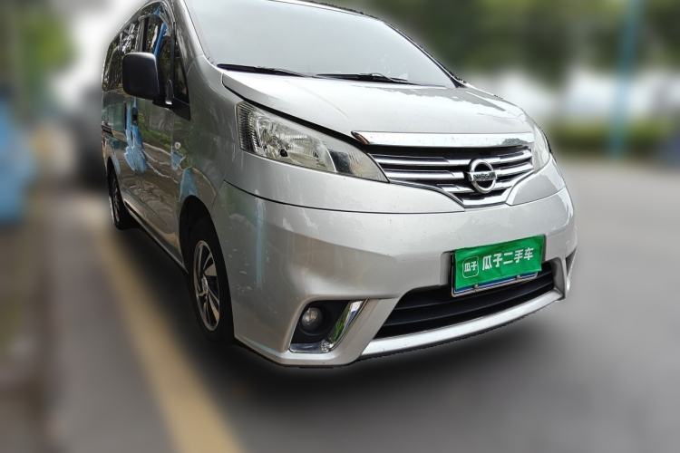 Used Nissan NV200 2016 Revised Version 1.6L CVT Luxury Edition Front Right 45 Deg