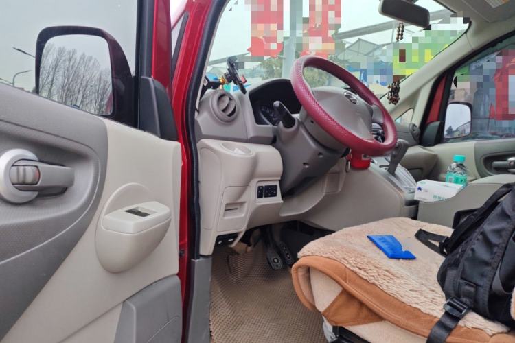 Used Nissan NV200 2016 Revised Version 1.6L CVT Luxury Edition Driver Seat