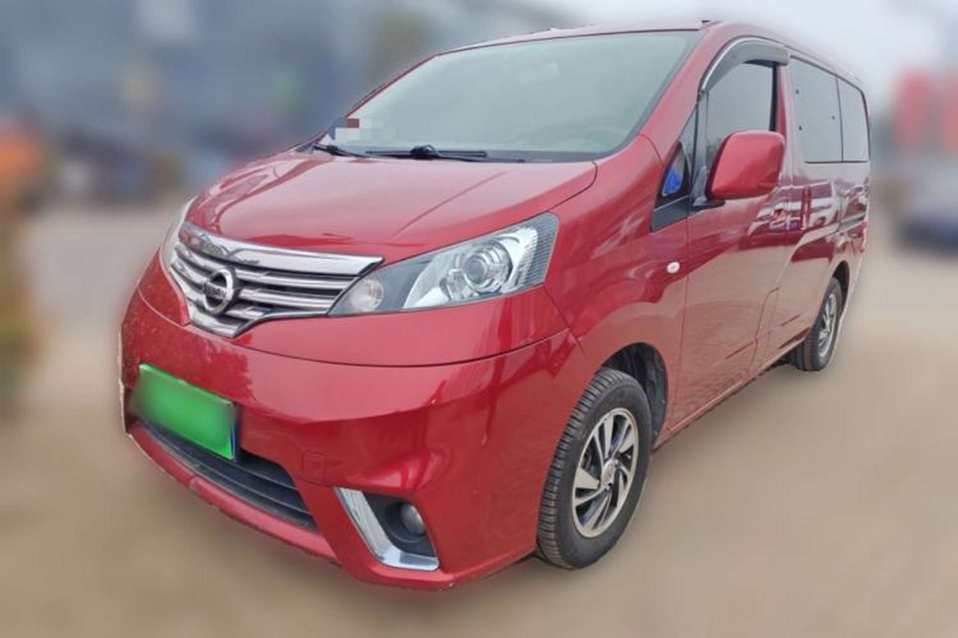Used Nissan NV200 2016 Revised Version 1.6L CVT Luxury Edition Front Left 45 Deg
