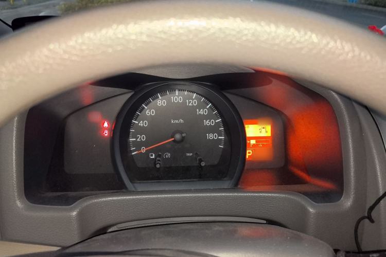 Used Nissan NV200 2016 1.6L CVT Luxury Model Instrument Cluster