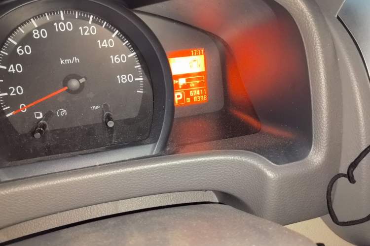Used Nissan NV200 2016 1.6L CVT Luxury Model Odometer Close Up