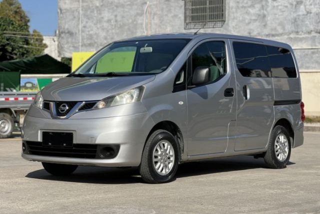 Used Nissan NV200 2016 Revised Version 1.6L Manual Luxury Edition