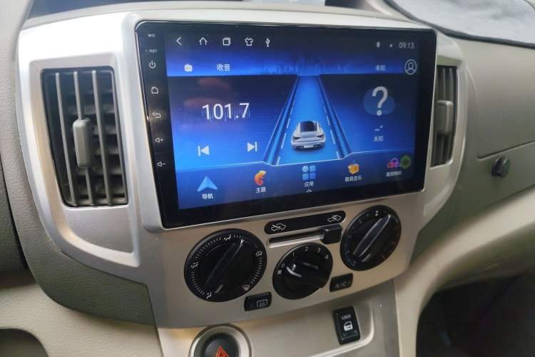 Used Nissan NV200 2016 Revised Version 1.6L CVT Luxury Edition Audio And AC Panel