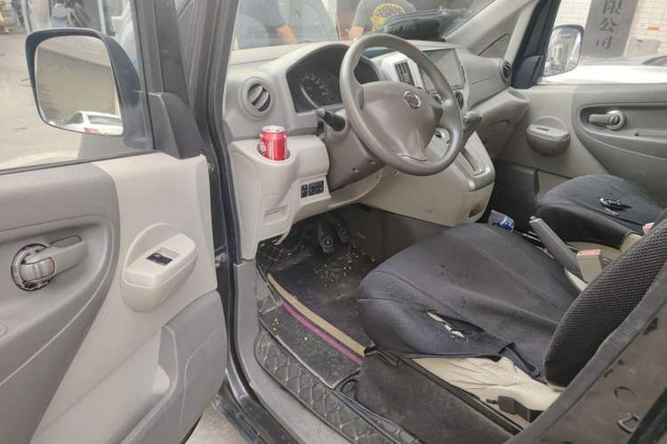 Used Nissan NV200 2016 Revised Version 1.6L CVT Luxury Edition Driver Seat