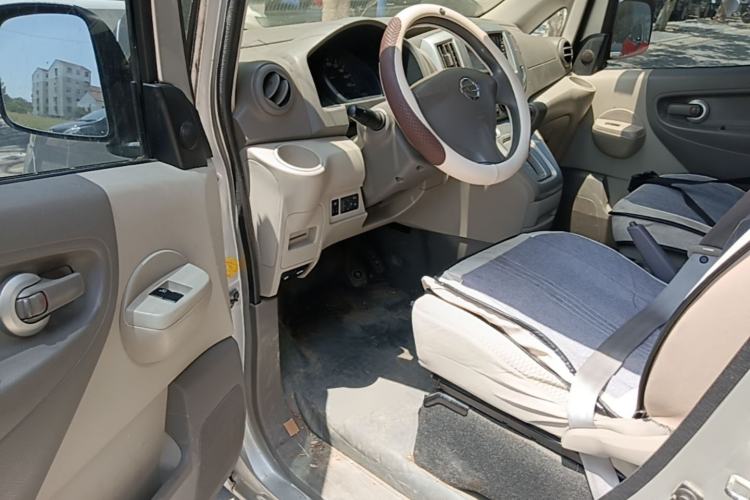 Used Nissan NV200 2016 Revised Version 1.6L CVT Luxury Edition Driver Seat